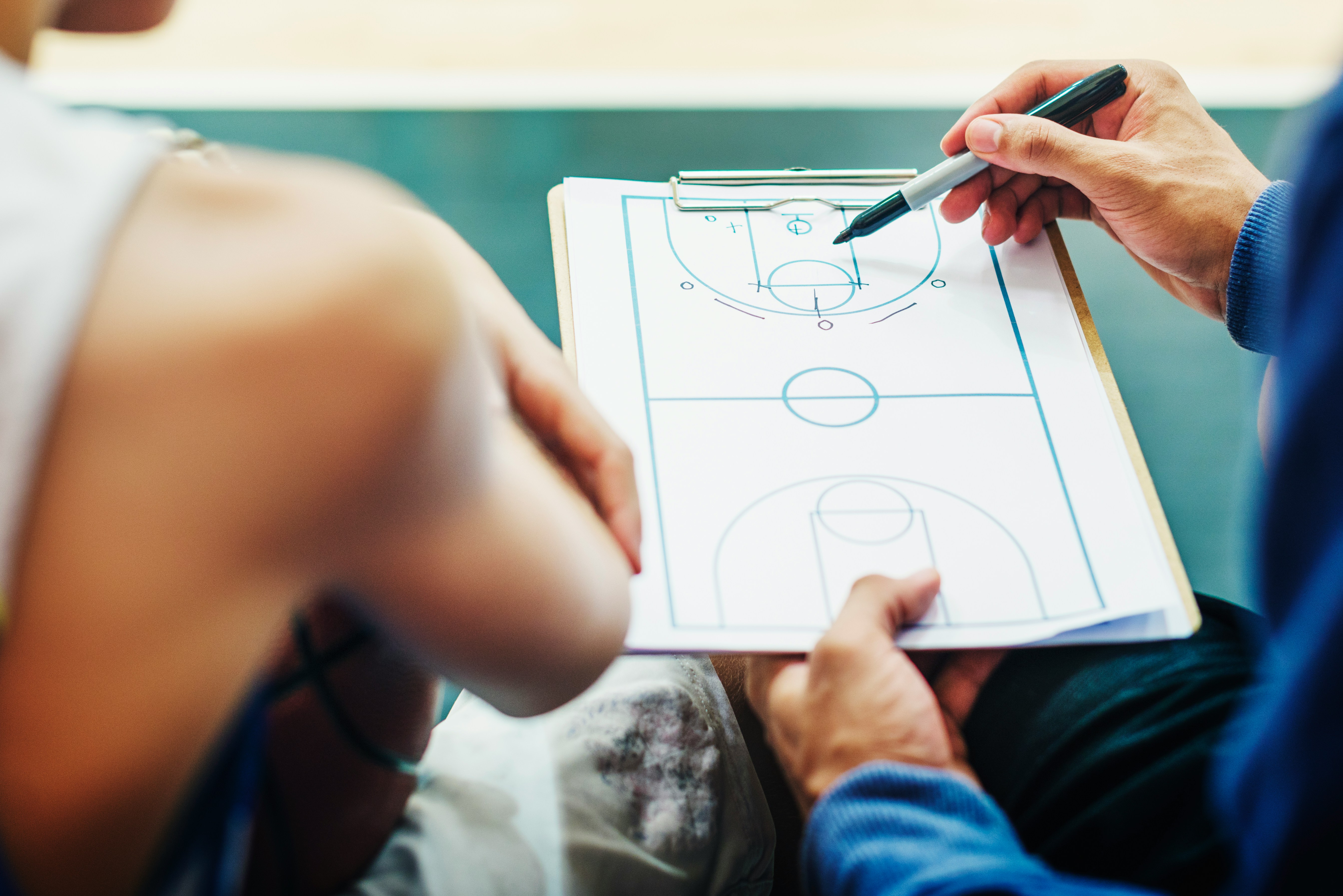 How to Coach Basketball Strategy in Crunch Time
